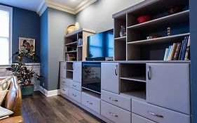 Downtown Sophistication/ Two Bedroom / Two Bath