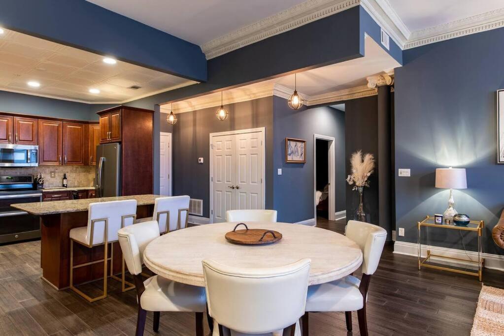 Downtown Sophistication/ Two Bedroom / Two Bath Louisville Exterior photo