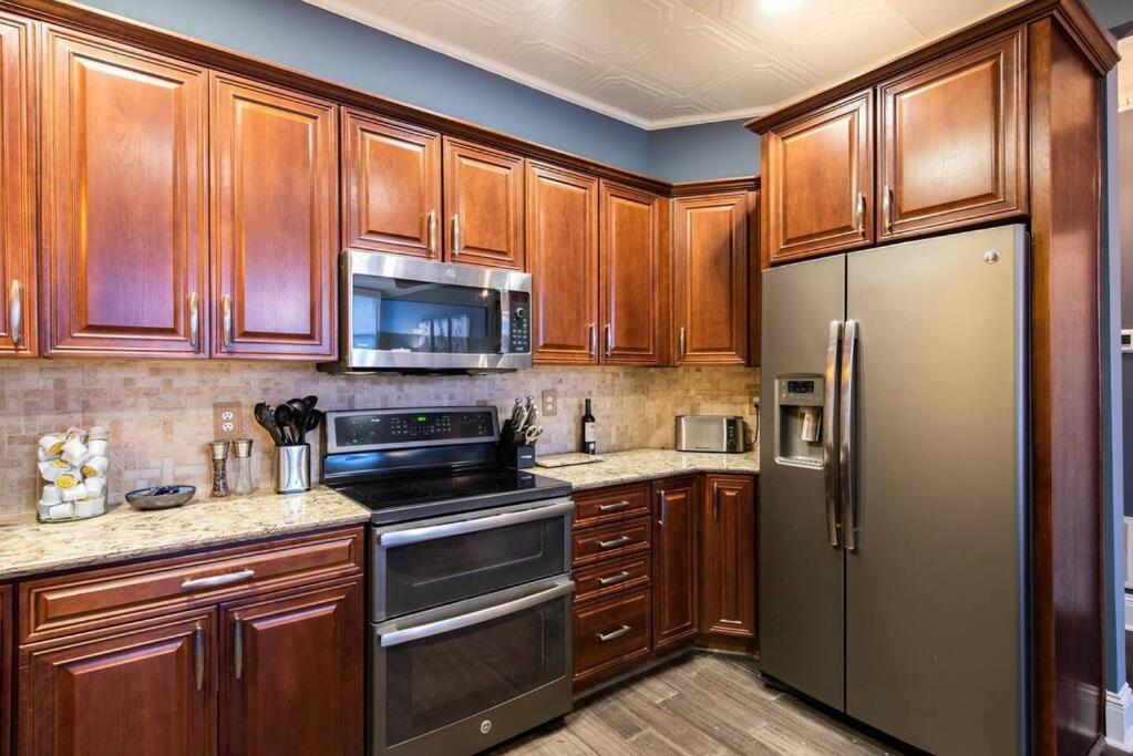 Downtown Sophistication/ Two Bedroom / Two Bath Louisville Exterior photo